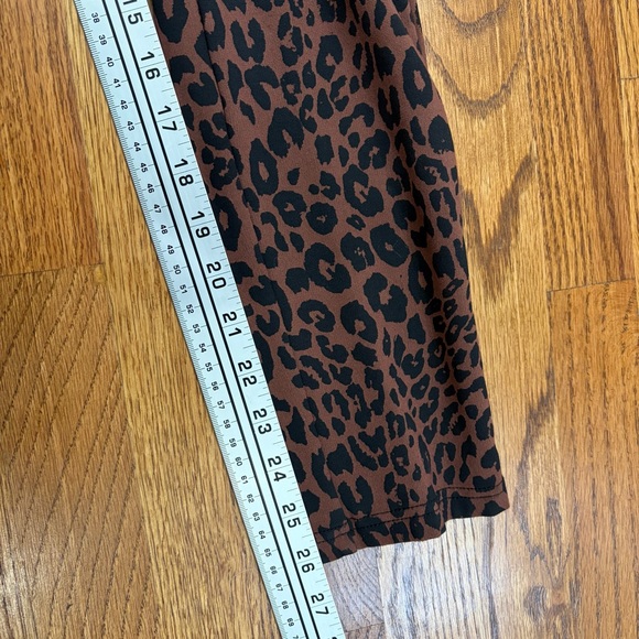 Sanctuary Brown Leopard Print Cropped Pants - Picture 10 of 11